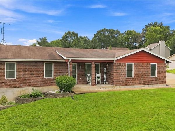 2172 Larkspur Landing, Imperial, MO 63052