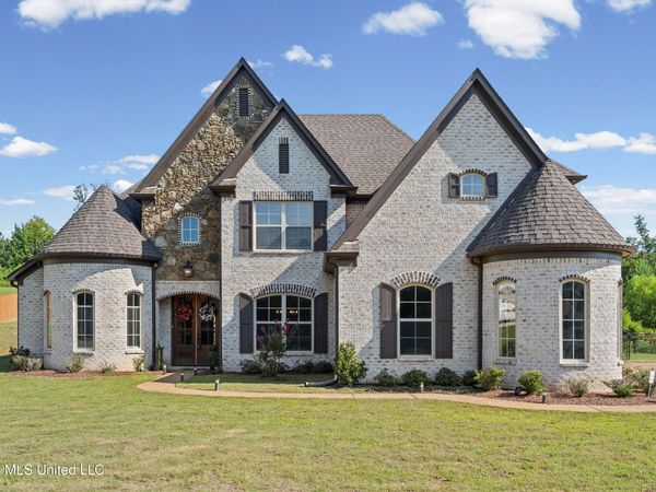 224 Poplar Lane, Holly Springs, MS 38635