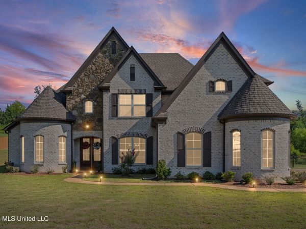224 Poplar Lane, Holly Springs, MS 38635