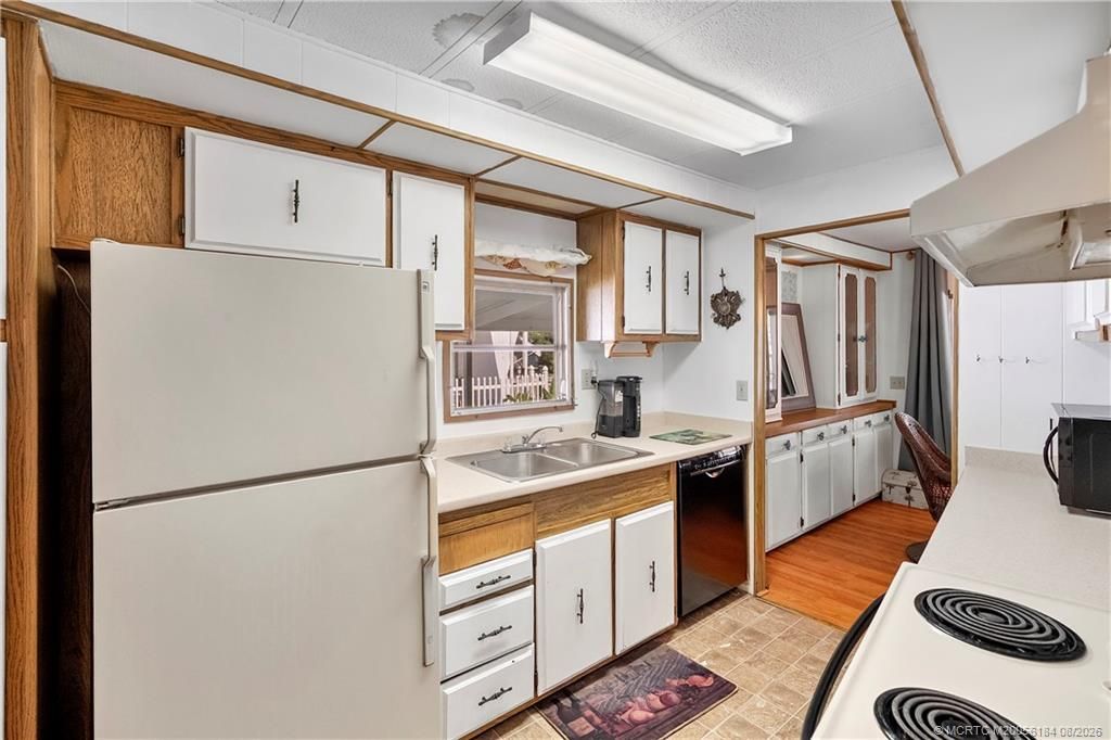 4800 SE Federal Highway, Unit 13, Stuart, FL 34997 Photo