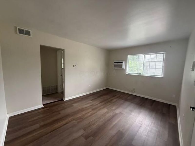 221 Dana Avenue, Columbus, OH 43223 Photo 7