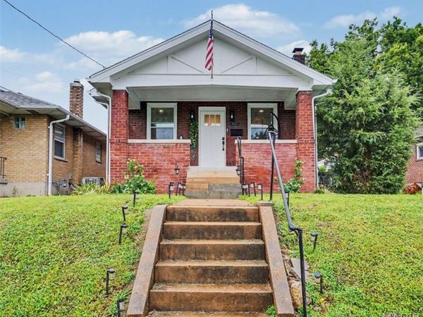 8735 Brenda Avenue, Affton, MO 63123