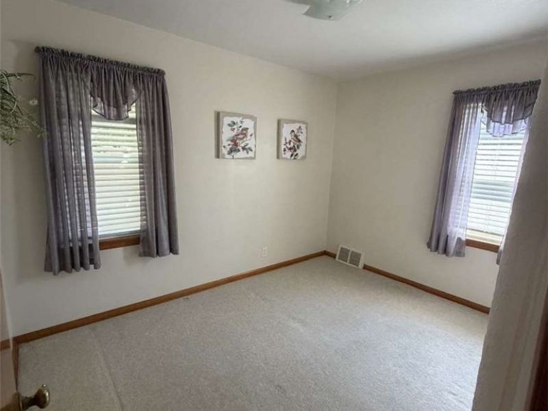 3846 E 365th Street, Willoughby, OH 44094 Photo 5