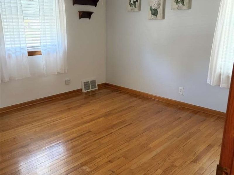 3846 E 365th Street, Willoughby, OH 44094 Photo 7