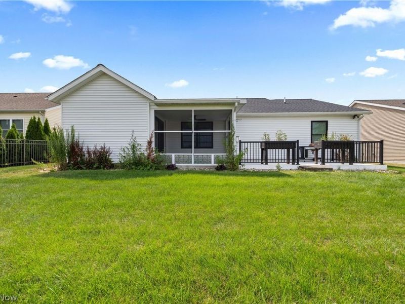 616 Chardonnay Circle, Vermilion, OH 44089 Photo 10