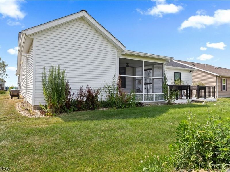 616 Chardonnay Circle, Vermilion, OH 44089 Photo 11