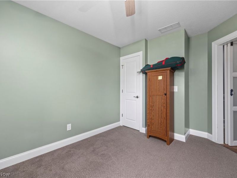 616 Chardonnay Circle, Vermilion, OH 44089 Photo 27