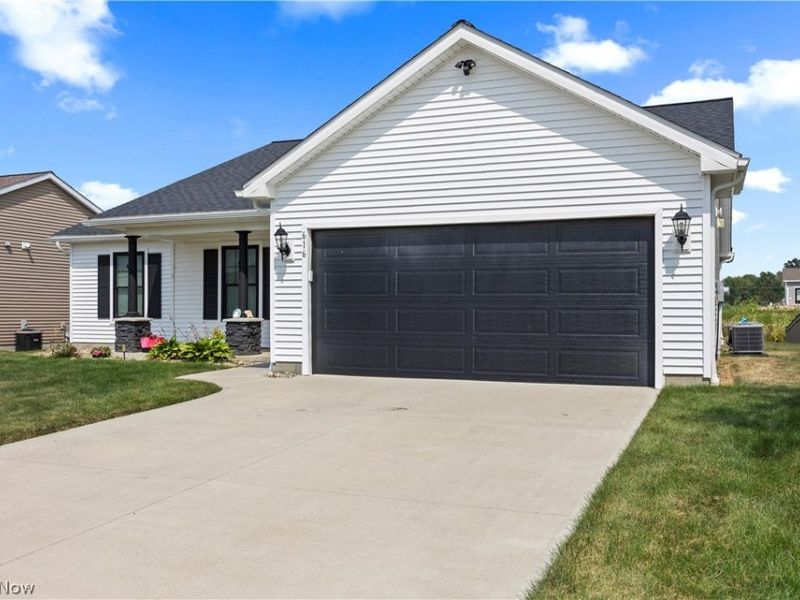 616 Chardonnay Circle, Vermilion, OH 44089 Photo 3