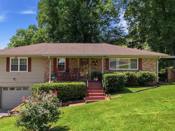 106 Coburn Drive, Chattanooga, TN 37415