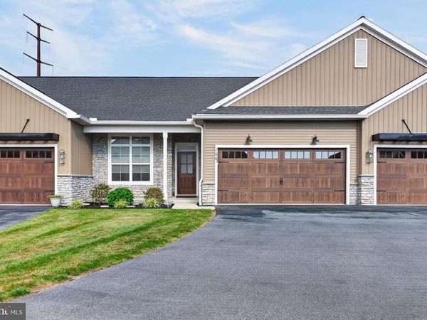 766 AURORA DRIVE, MECHANICSBURG, PA 17055
