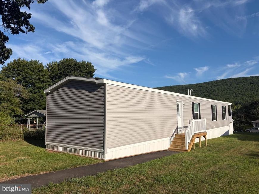 453 E Market Street, Williamstown, PA 17098 Main Photo
