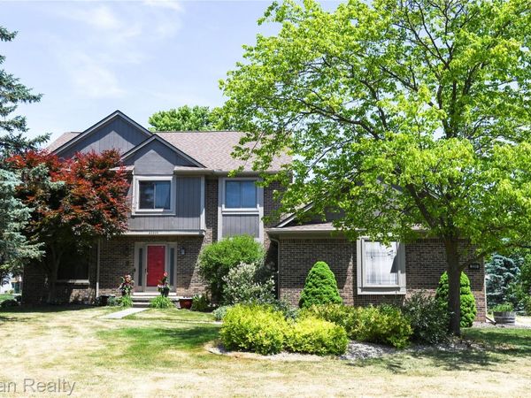 22200 Heatheridge , Farmington, Mi 48167