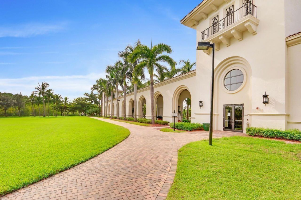 2956 Shaughnessy Drive, Wellington, FL 33414 Photo