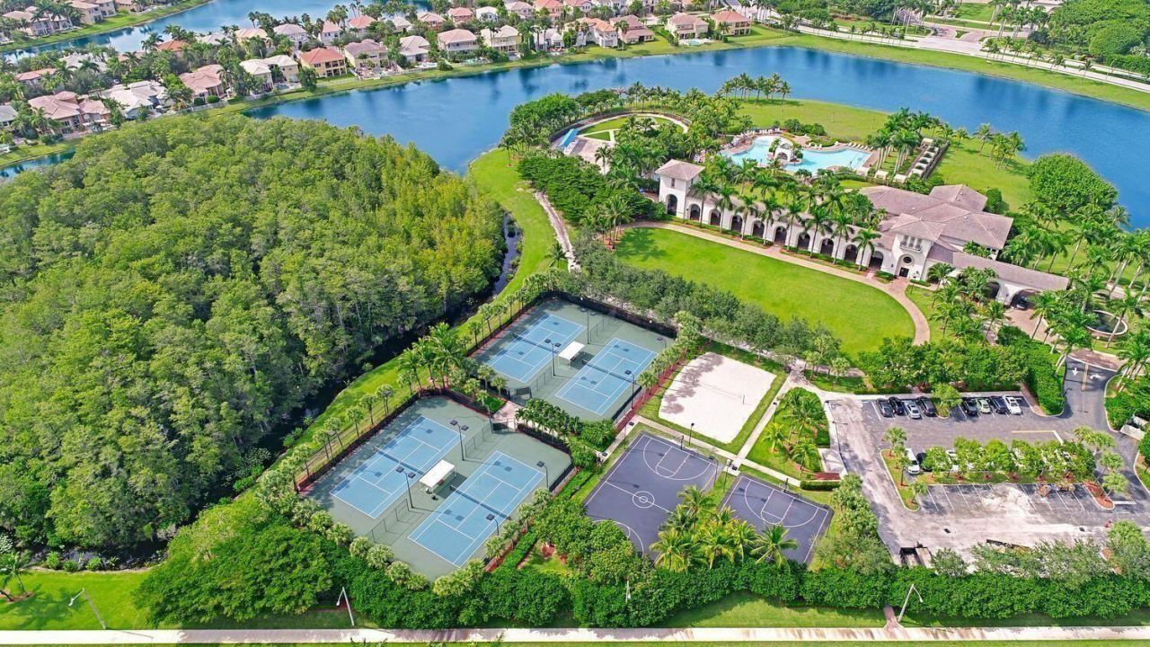 2956 Shaughnessy Drive, Wellington, FL 33414 Photo