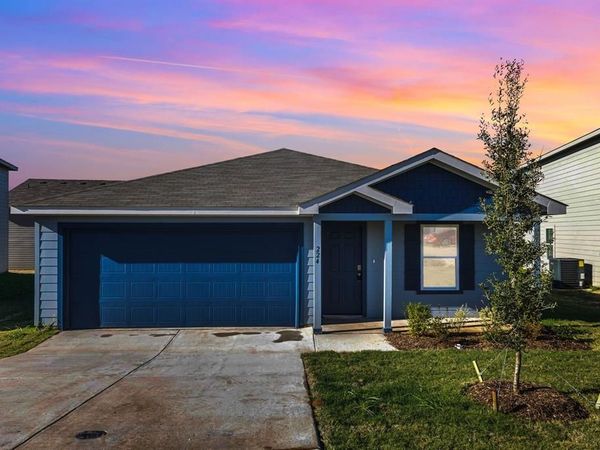 332 Azalea Trail, Granbury, TX 76048