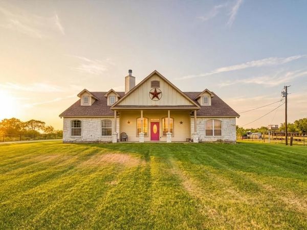 411 N 6th Street, Coolidge, TX 76635