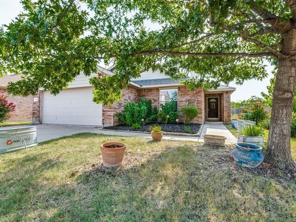 5440 Cameron Drive, Grand Prairie, TX 75052