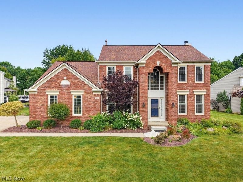 533 Continental Drive, Sagamore Hills, OH 44067 Photo 1