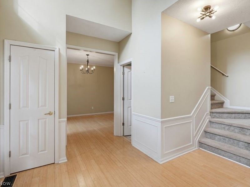 533 Continental Drive, Sagamore Hills, OH 44067 Photo 13