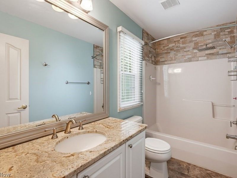 533 Continental Drive, Sagamore Hills, OH 44067 Photo 28