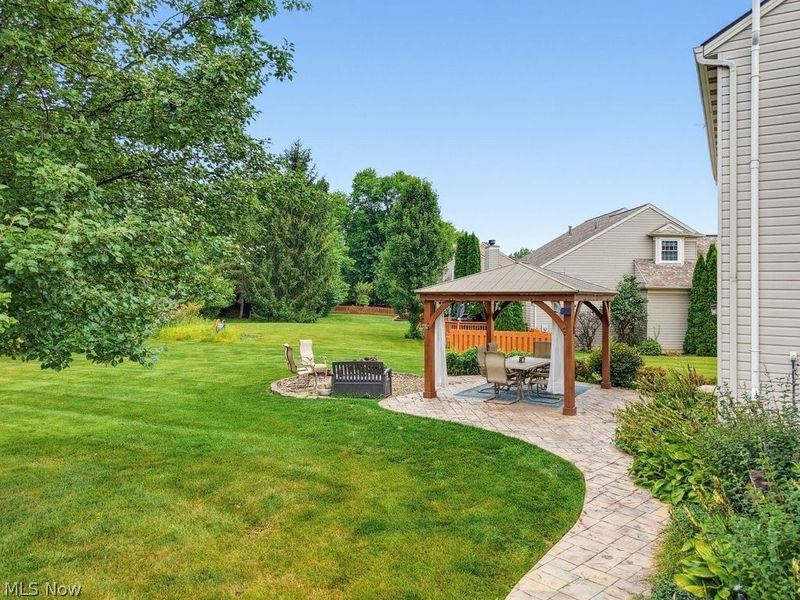 533 Continental Drive, Sagamore Hills, OH 44067 Photo 38