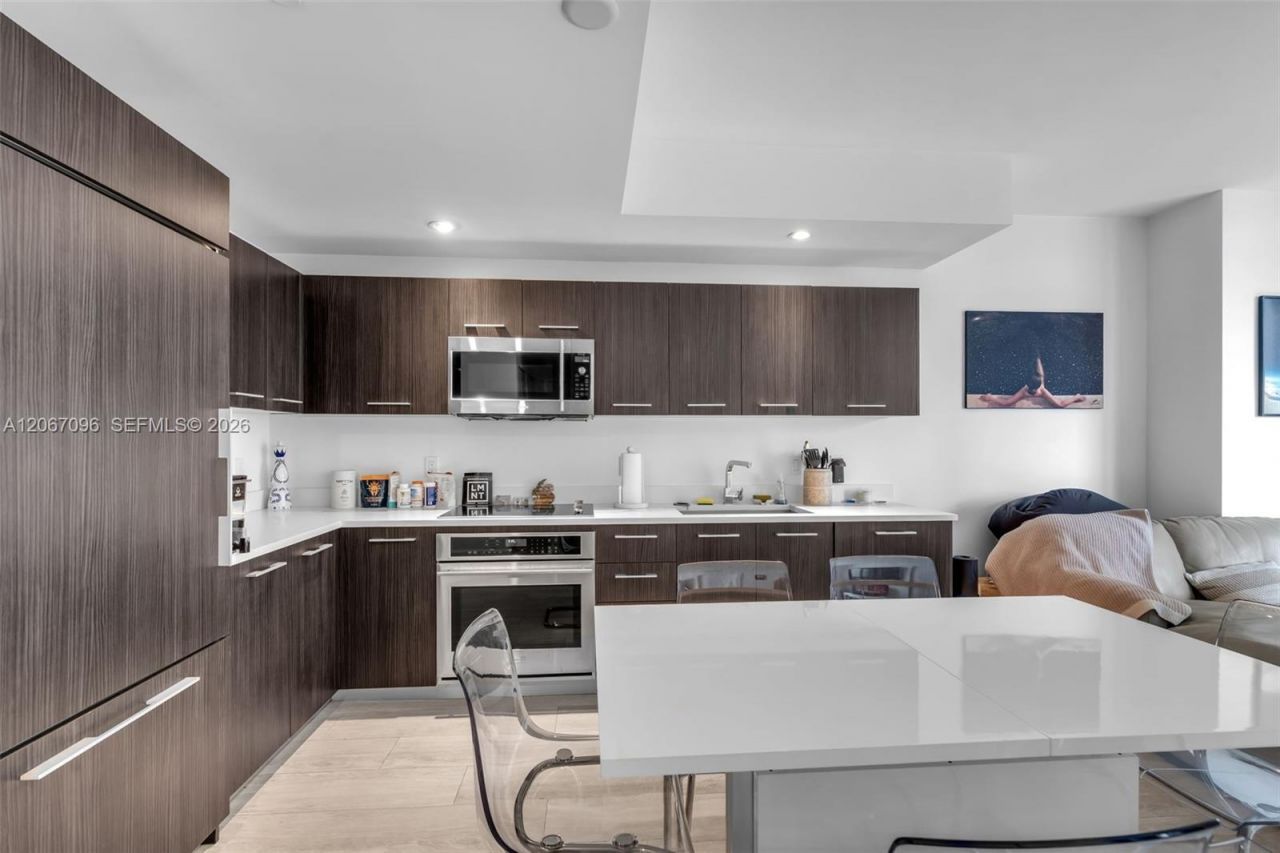 55 SW 9th St , Unit 2407, Miami, FL 33130 Photo