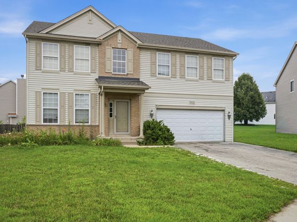 702 Silver Leaf Court , Joliet, IL 60431