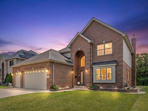 427 W Natoma Avenue , Addison, IL 60101