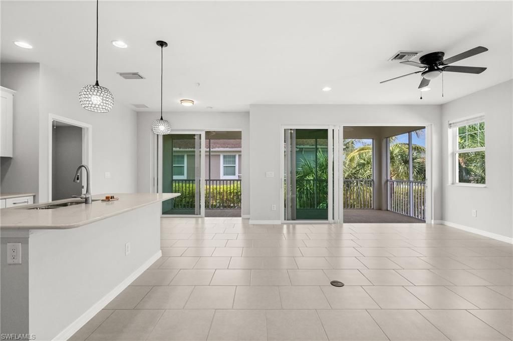 2344 Sheen Ln, Unit 308, Naples, FL 34120 Photo