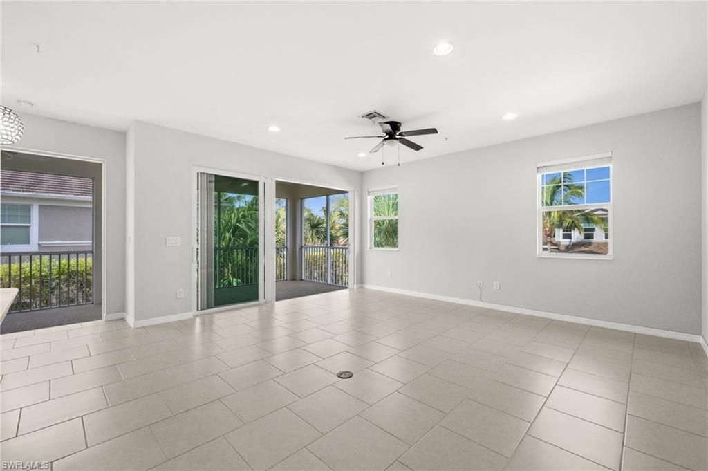 2344 Sheen Ln, Unit 308, Naples, FL 34120 Photo