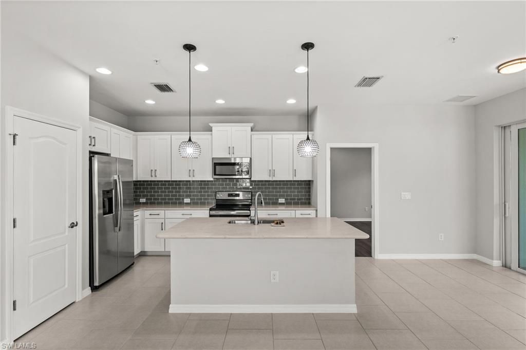 2344 Sheen Ln, Unit 308, Naples, FL 34120 Photo