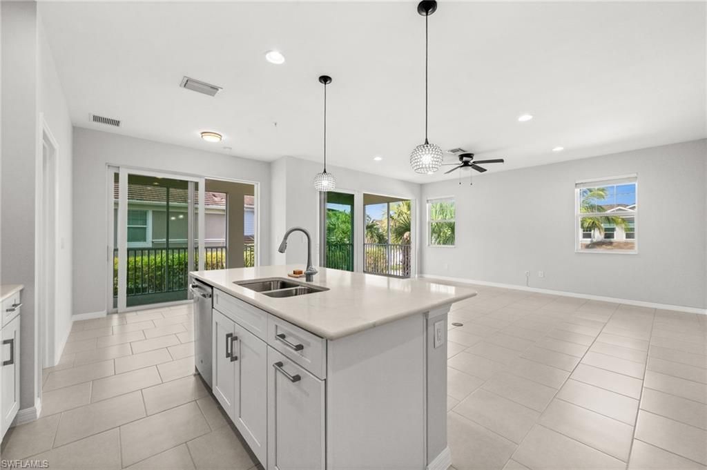 2344 Sheen Ln, Unit 308, Naples, FL 34120 Photo