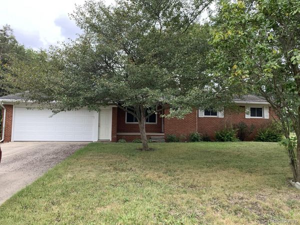 9097 Ann Maria Boulevard, Grand Blanc Township, Mi 48439