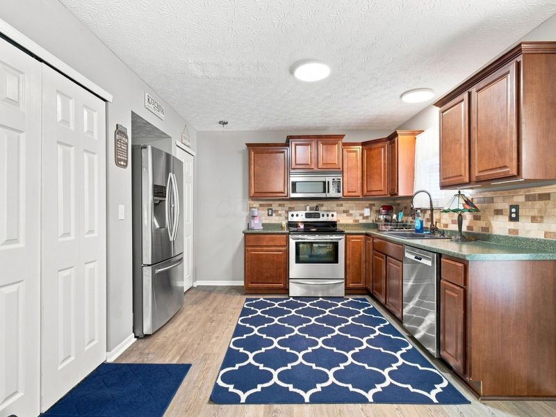 397 Equality Way, Galloway, OH 43119 Photo 14