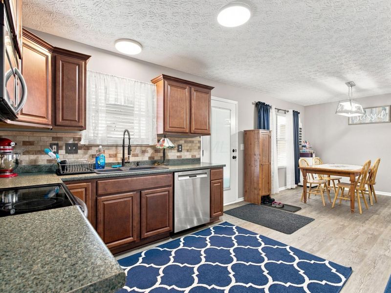 397 Equality Way, Galloway, OH 43119 Photo 17