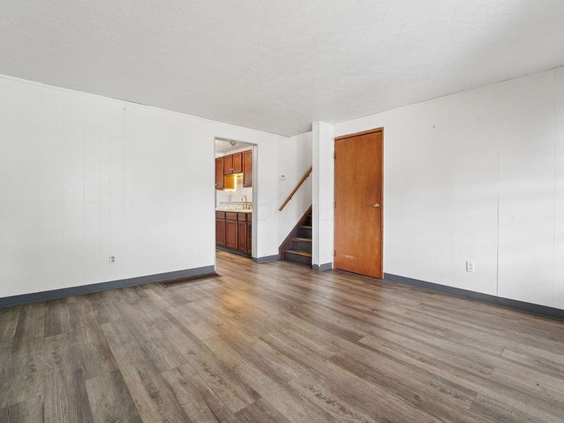 2284 Kinderly Drive, Columbus, OH 43232 Photo 7