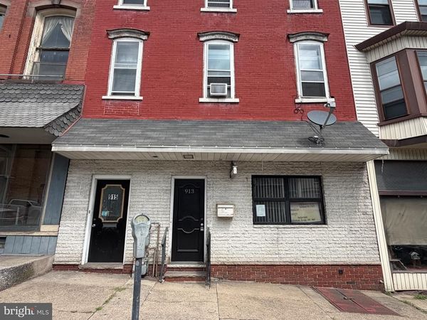 913 CENTRE STREET , ASHLAND, PA 17921