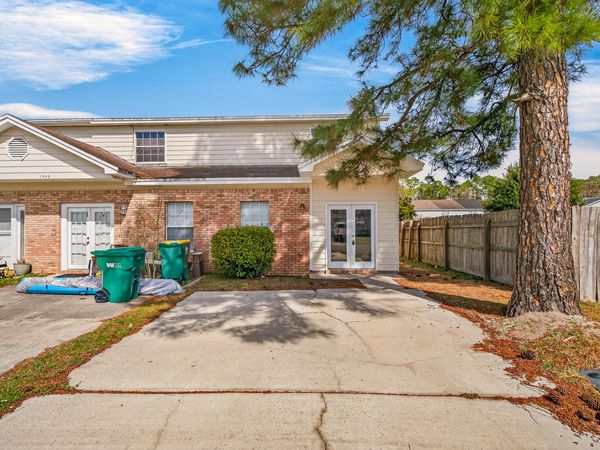 1847 Whispering Oaks Lane, Fort Walton Beach, FL 32547