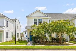 3964 Hillyard Street photo 4