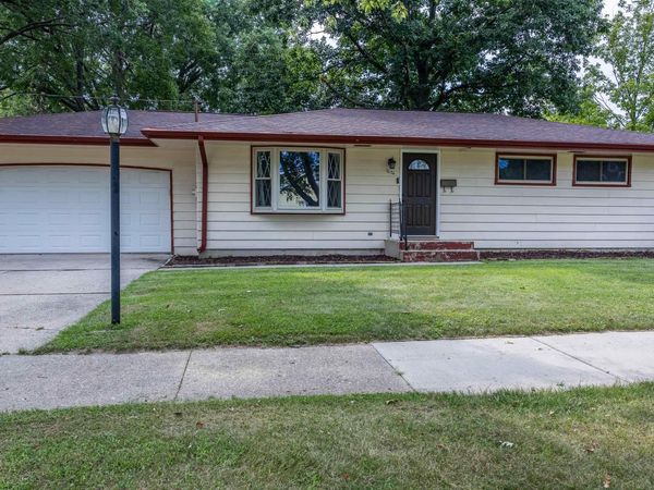 1634 S Arch Street, Janesville, WI 53546