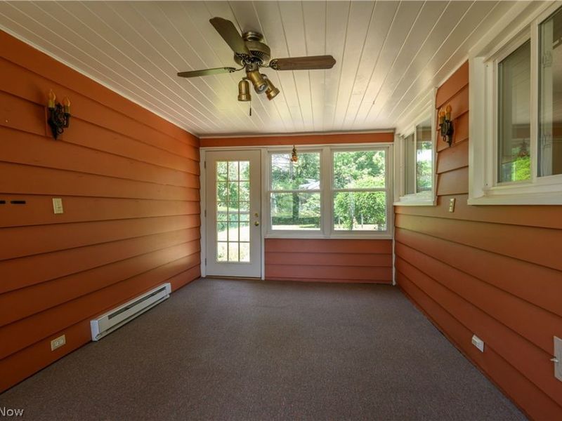 2035 Thornhill Drive, Akron, OH 44313 Photo 2