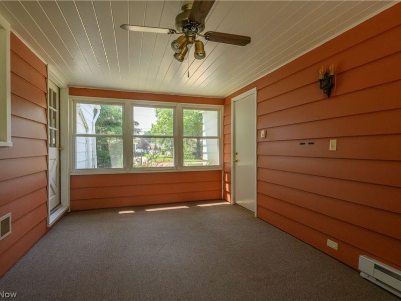 2035 Thornhill Drive, Akron, OH 44313 Photo 3
