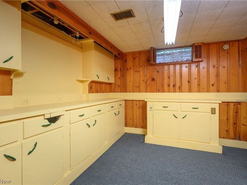 2035 Thornhill Drive, Akron, OH 44313 Photo 32