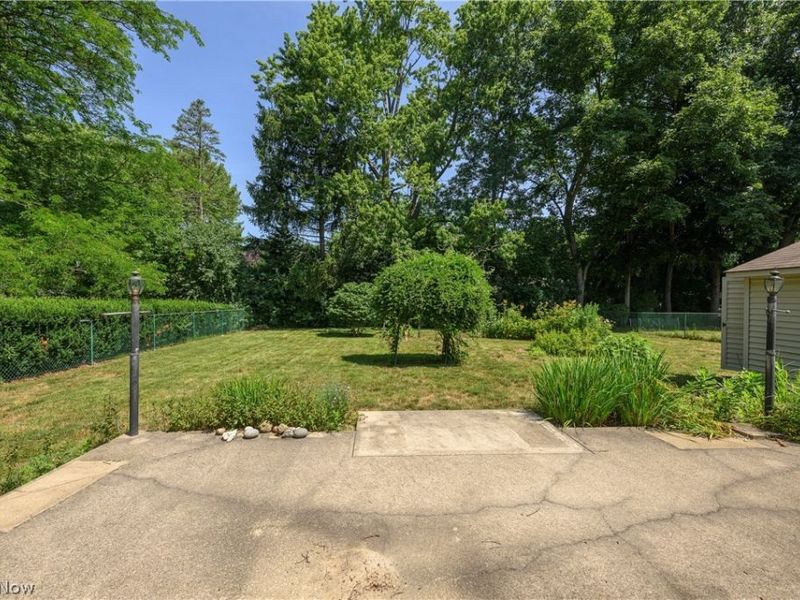 2035 Thornhill Drive, Akron, OH 44313 Photo 37