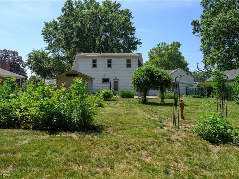2035 Thornhill Drive, Akron, OH 44313 Photo 40