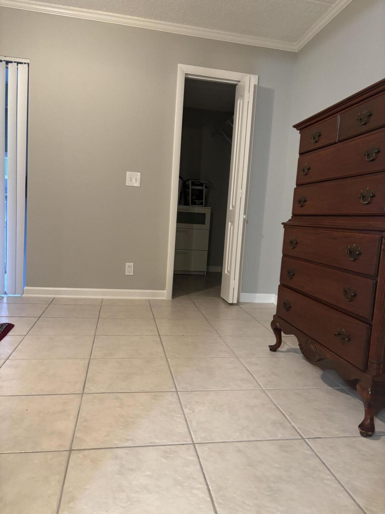 400 Village Green Circle W, Unit 202, Palm Springs, FL 33461 Photo