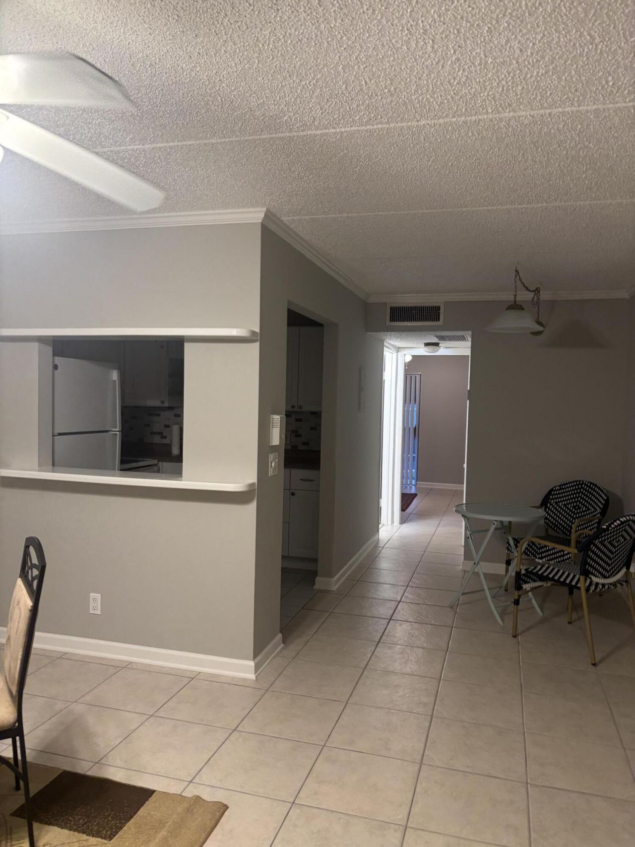 400 Village Green Circle W, Unit 202, Palm Springs, FL 33461 Photo