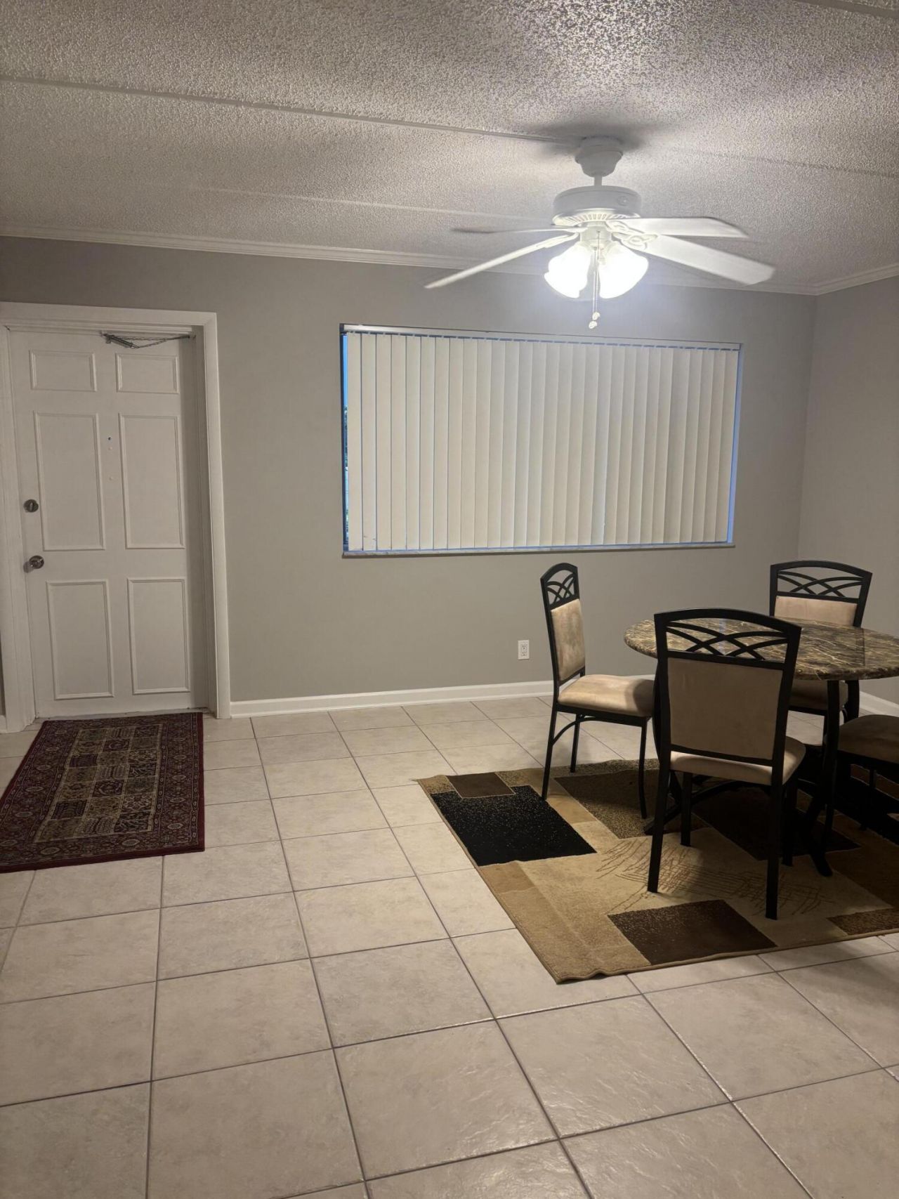 400 Village Green Circle W, Unit 202, Palm Springs, FL 33461 Photo