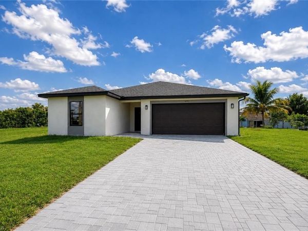 3709 7th ST SW, LEHIGH ACRES, FL 33971