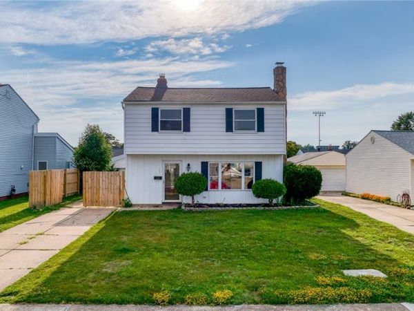 980 E 347th Street, Eastlake, OH 44095